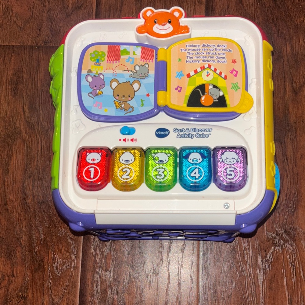 VTech Musical Learning Cube - Multicolor